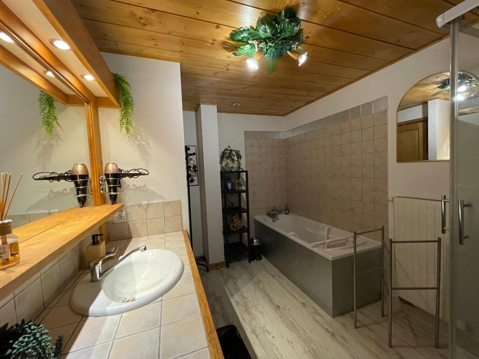 Rooftop 1 - Jacuzzi Prive Au Pied Du Monte-Blanco Sallanches Buitenkant foto